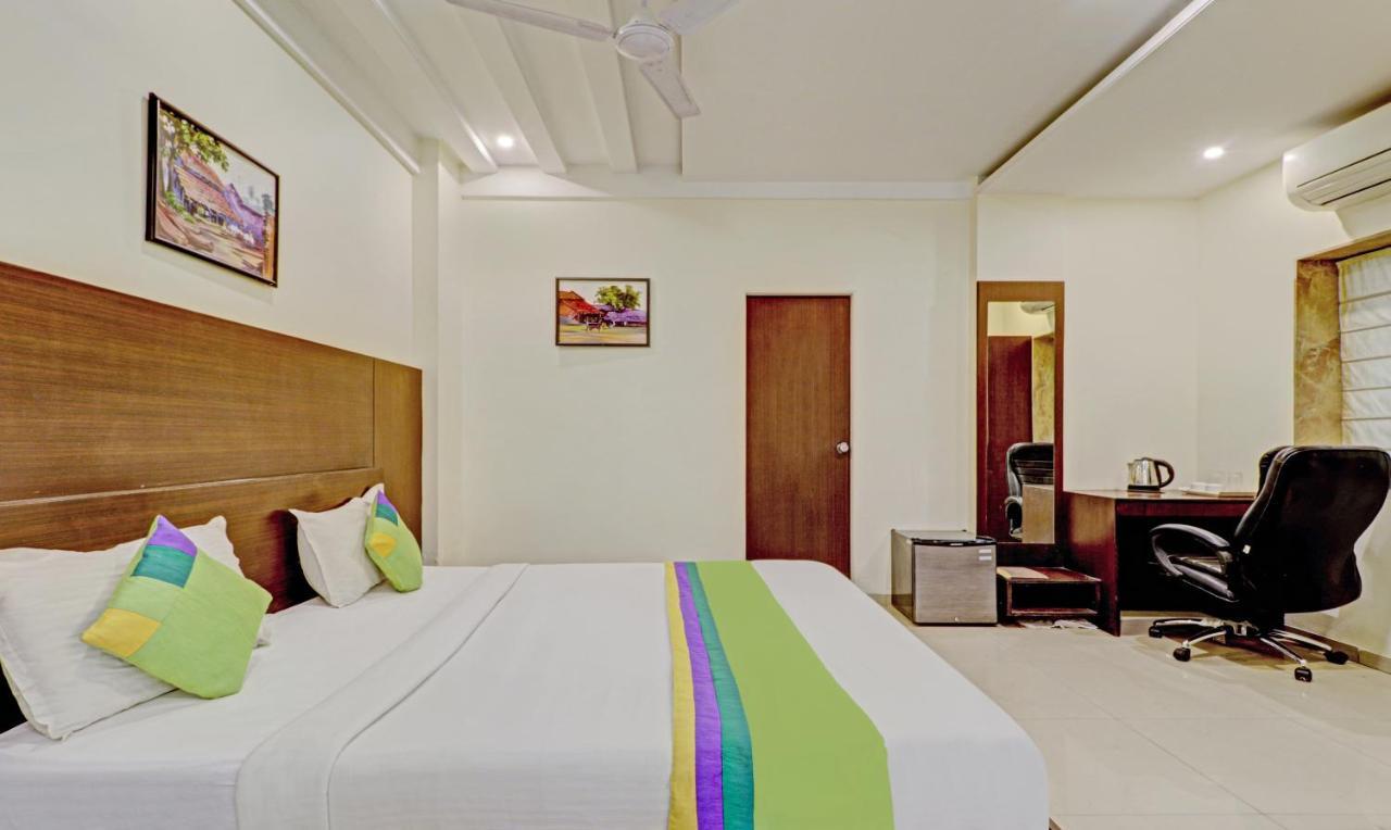 Treebo Trend Loharkar'S Family Hotel Nagpur Exterior photo
